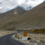 road to pangong lake via durbuk awesome road cloudy sky and mountains