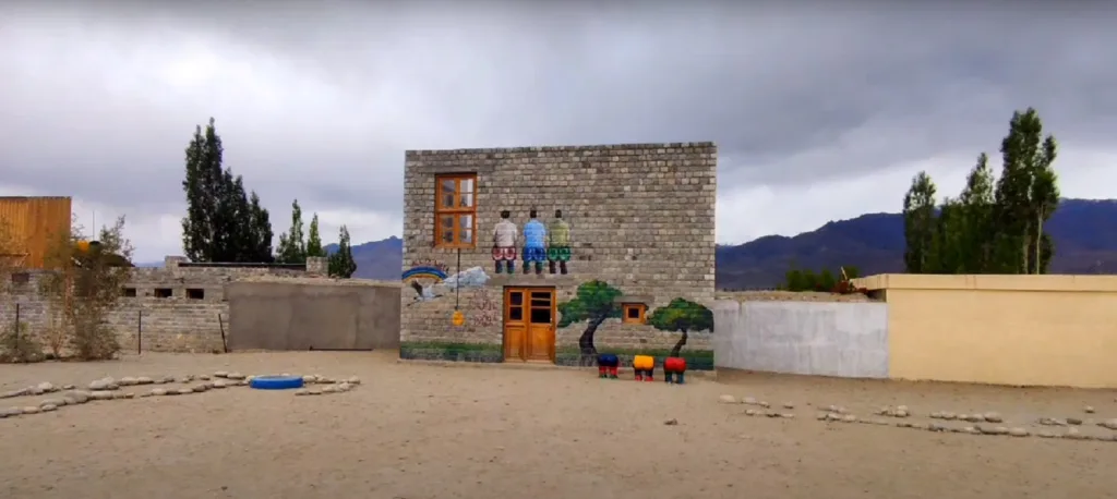 Leh Ladakh Trip rancho school in leh place where 3 idiot movie was shot