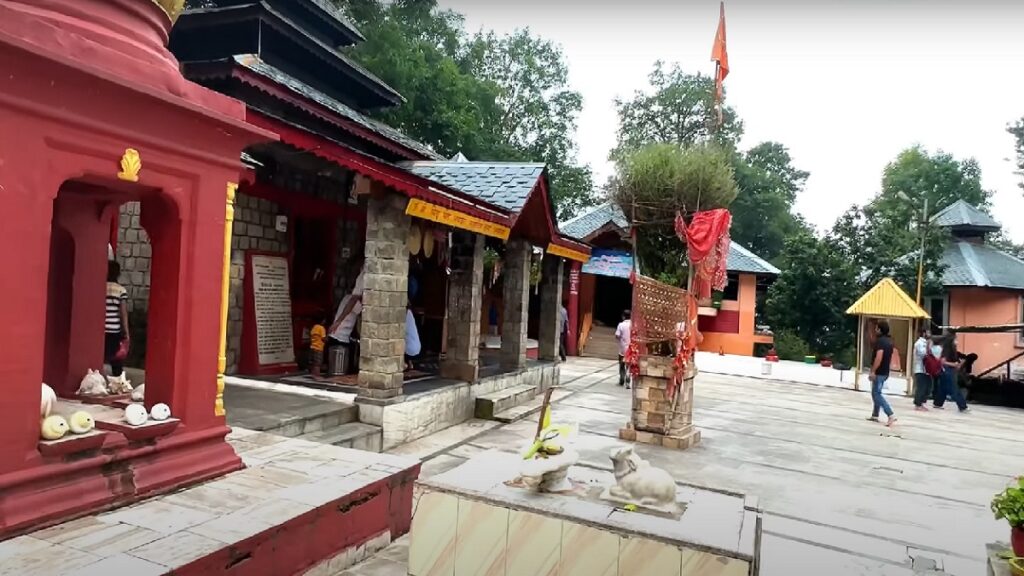 a 500 year old temple dedicated to lord shiva near dharamshala