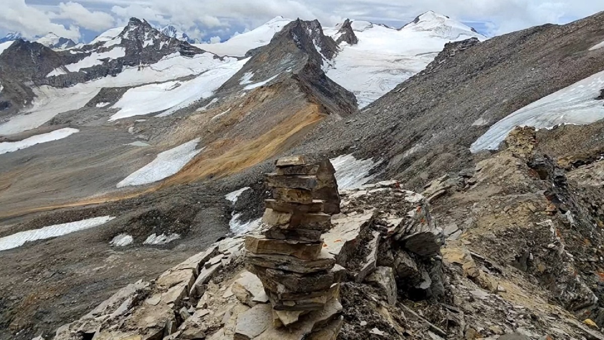view from pass during pin parvati trek which starts from kasol